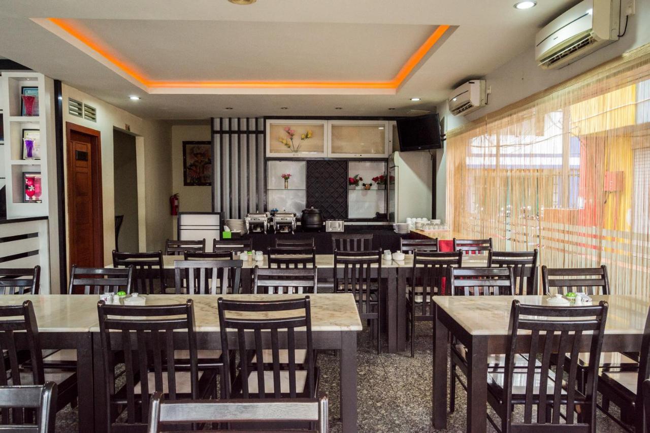 فندق جولدن جيت Batam المظهر الخارجي الصورة