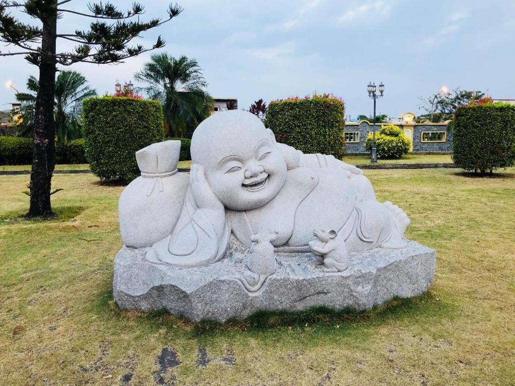 فندق جولدن جيت Batam المظهر الخارجي الصورة